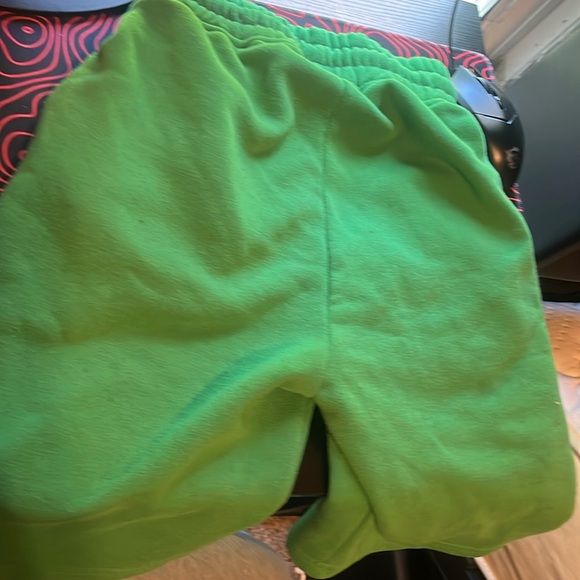 Im selling these relatively new Galaxy shorts, they are comfortable. - Picture 3 of 3